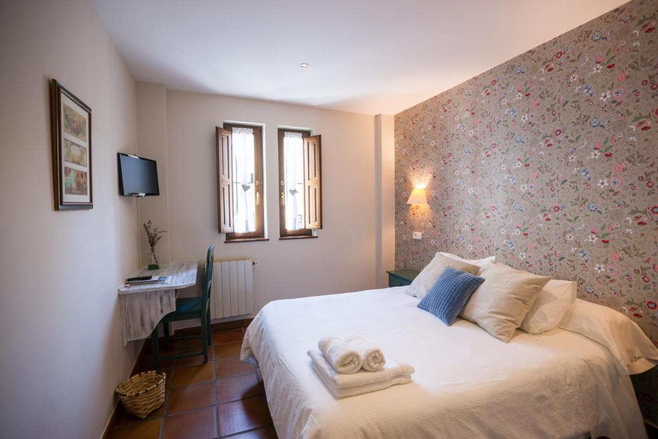 La Fuentona De Ruente Hotel Exterior photo