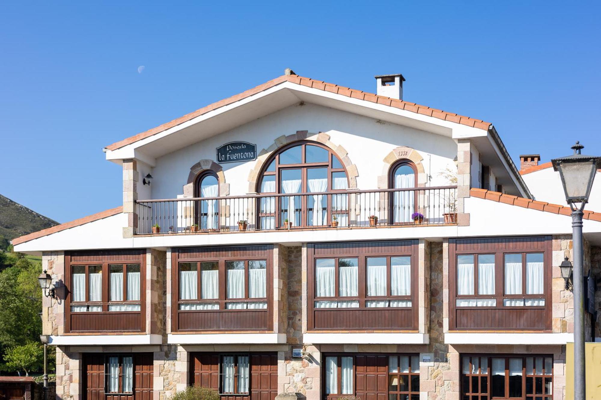 La Fuentona De Ruente Hotel Exterior photo